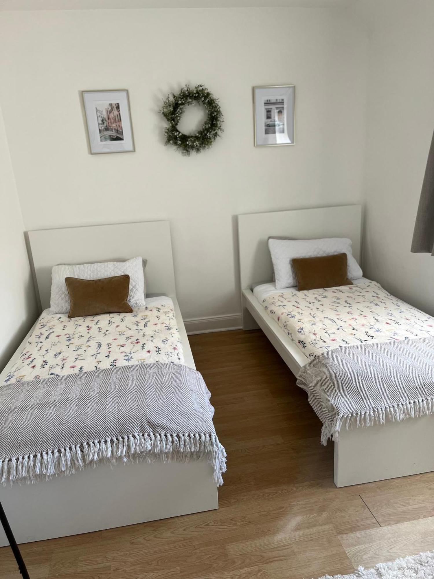 2 Bedroom House In Belfast With Garden Екстериор снимка